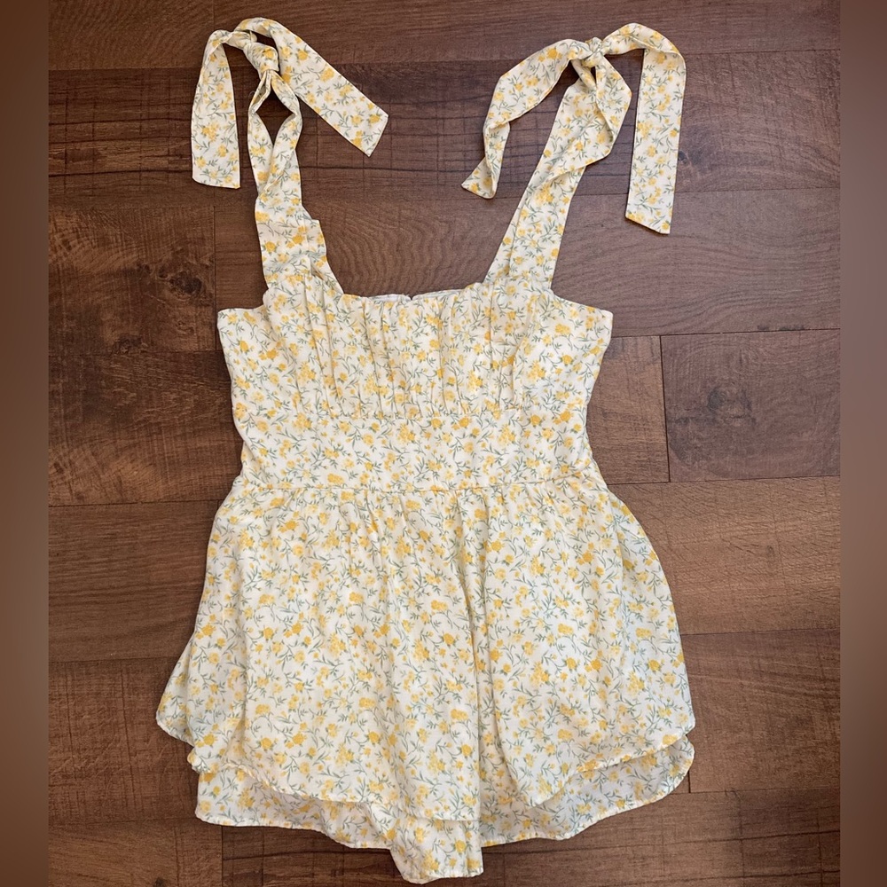 Trixxi Yellow Ditsy Floral Romper Sleeveless Tie Straps Cottagecore Women’s L